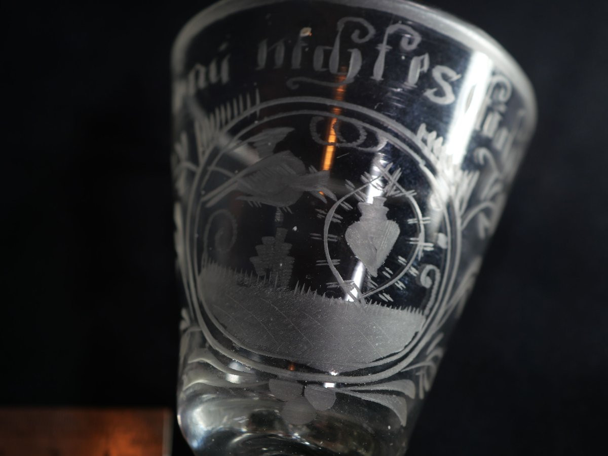 German Wheel Etched Glass Bird Holding Broken Heart Inscription 18th Century Sbx25all001-photo-4