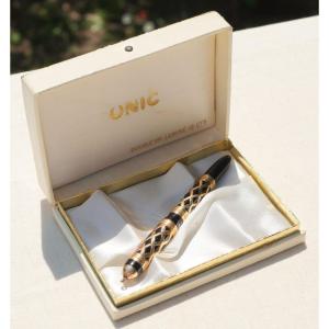 Small 18k Gold Fountain Pen With Unic Branded Box Cnl24uni001