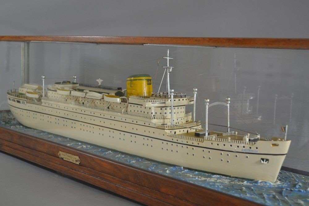 Lloyd Triestino Company Model. "australia" Ship.-photo-4