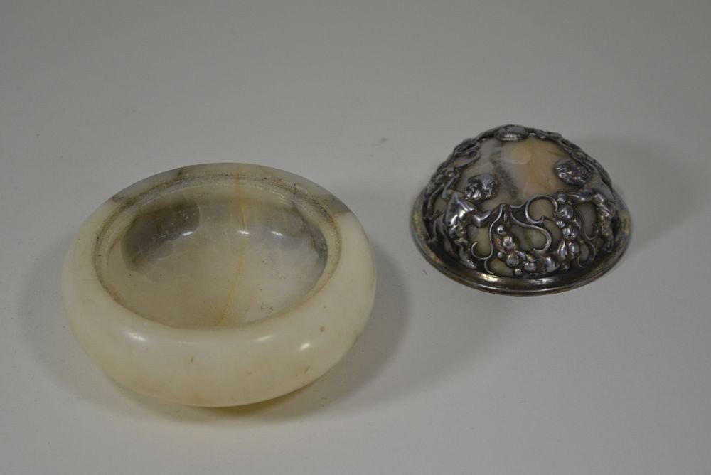 Alabaster And Bronze Box-photo-7