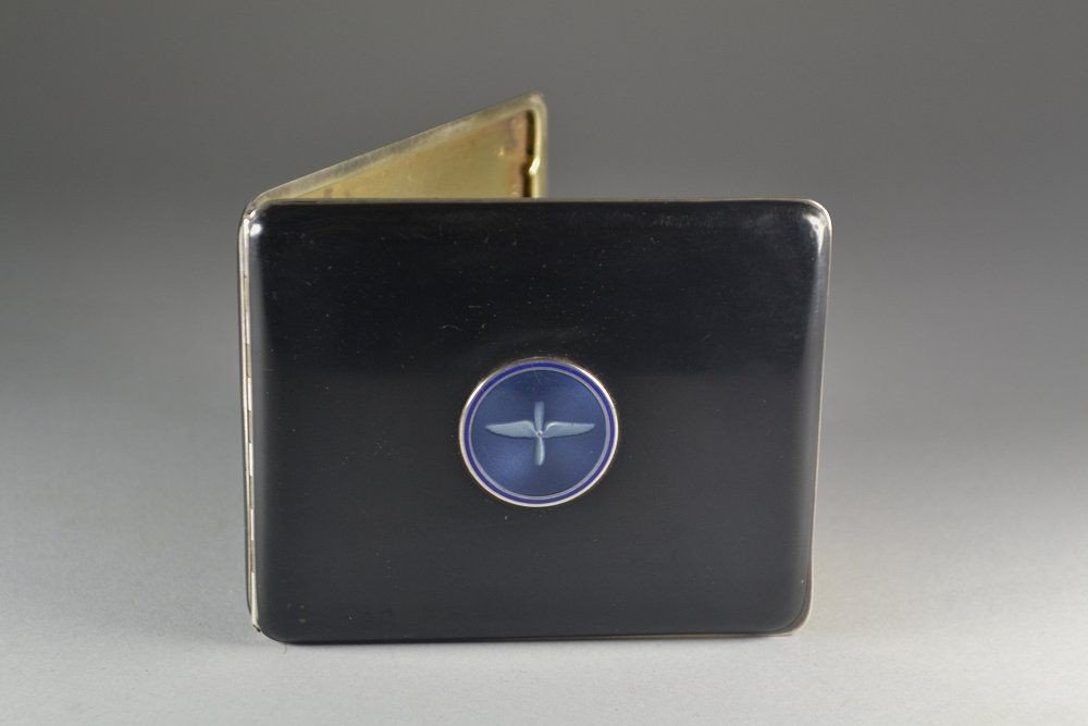 Art Deco 1930 Aviator Sterling Silver Enamel And Laquer Cigarette Case.-photo-2