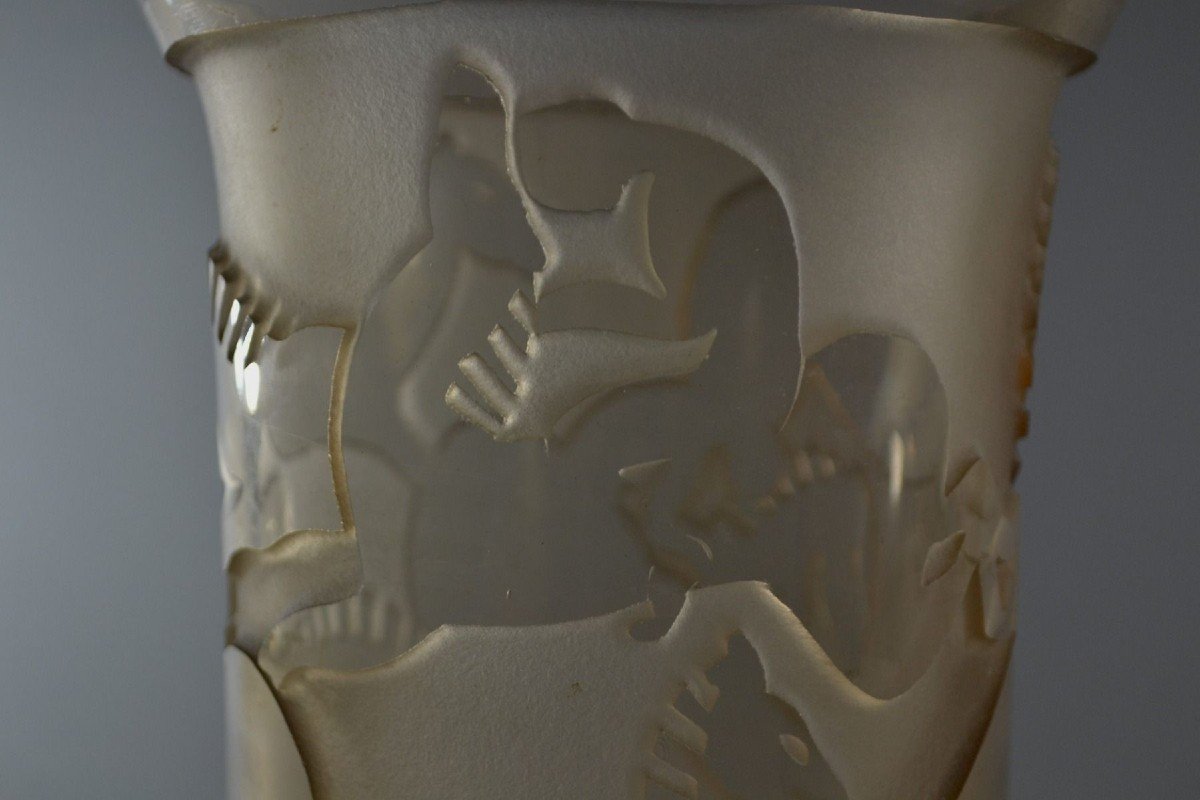 Art Deco Modernist Glass Vase With Horses. Jean Luce (attr.)-photo-6