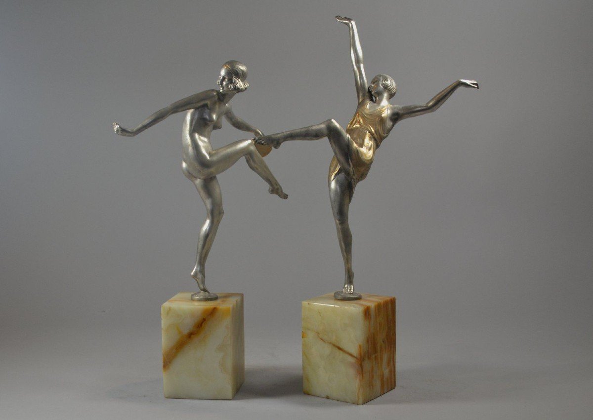 Pierre Le Faguays Paire De Sculptures En Bronze Danseuses. Art Déco