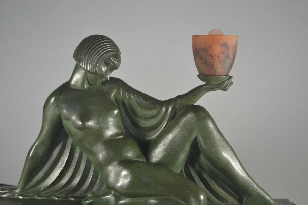 Rare Guerbe "reverie" 1930 Sculpture. Daum Glass Shade-photo-4