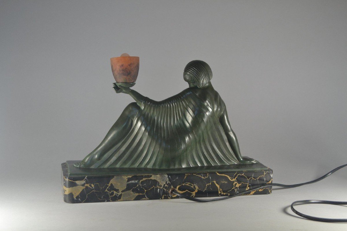 Rare Guerbe "reverie" 1930 Sculpture. Daum Glass Shade-photo-3