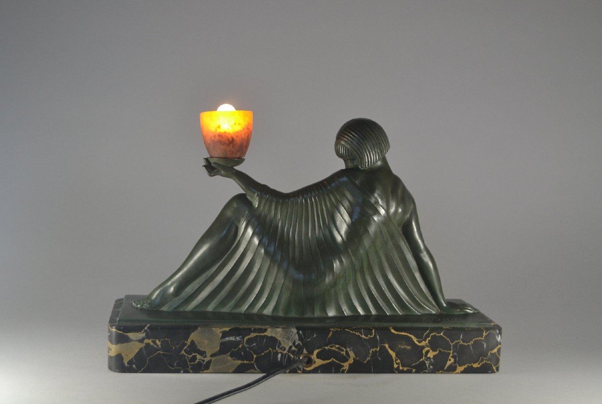 Rare Guerbe "reverie" 1930 Sculpture. Daum Glass Shade-photo-5