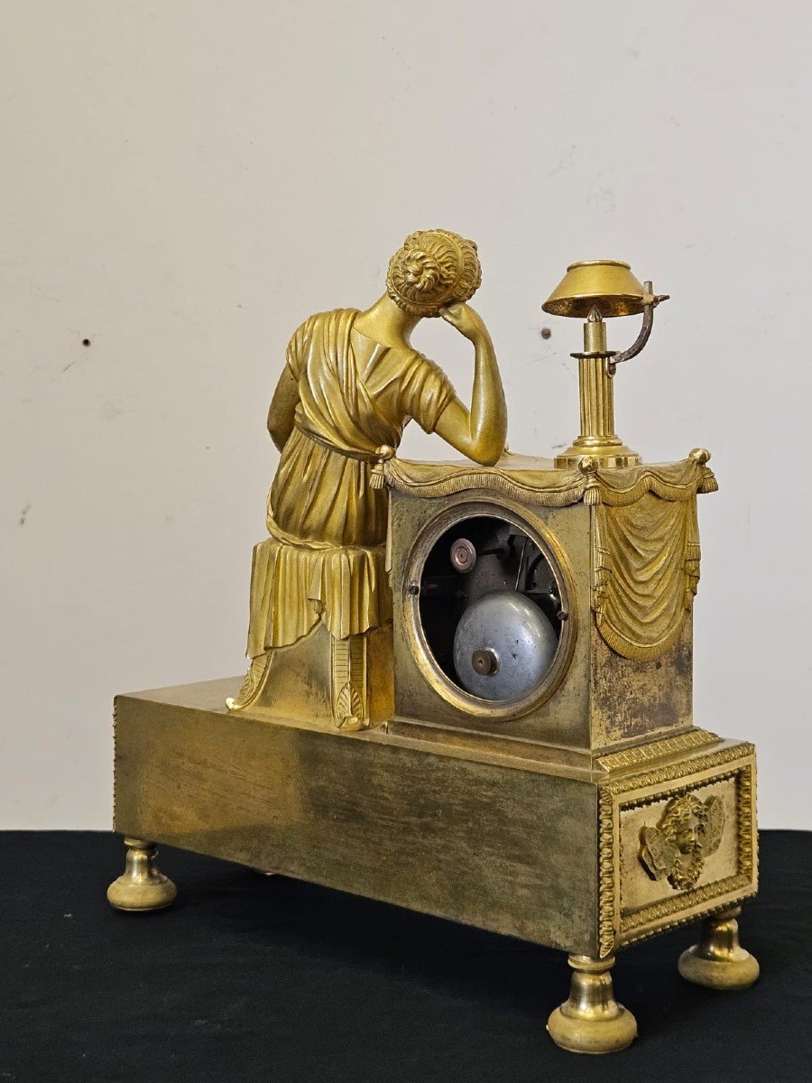 Pendule "Parisienne" en bronze doré - XIXe siècle-photo-4