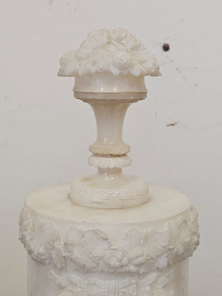 Finely Worked Alabaster Table Clock - 19th Century-photo-8