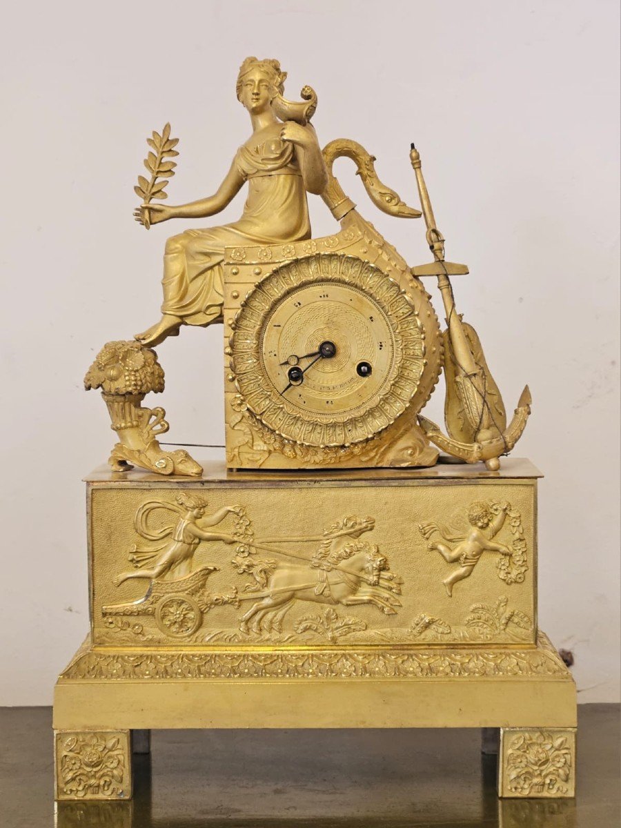 "parigina" Clock With Muse And Anchor In Gilded Bronze - 19th Century