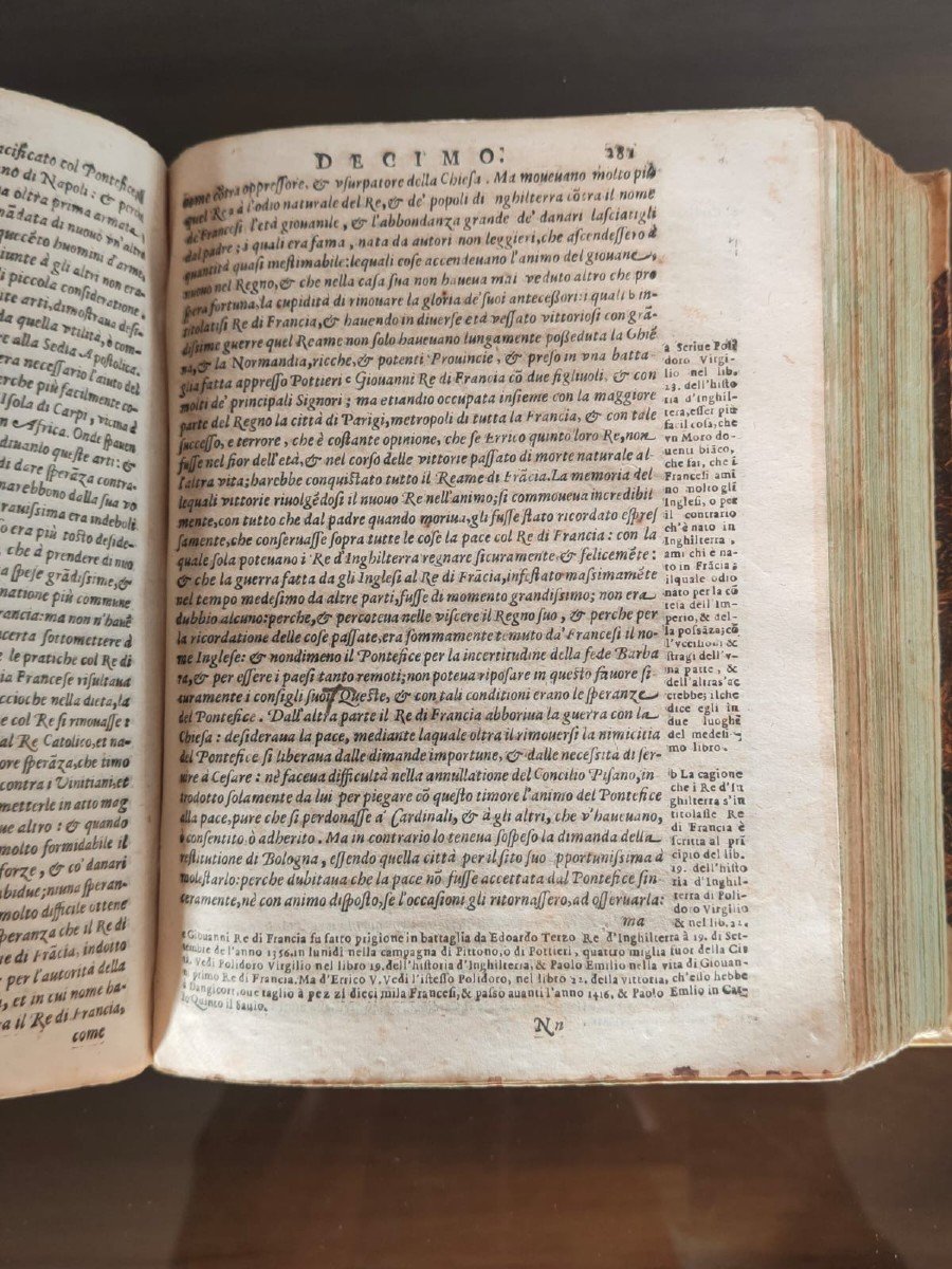 Ancient Book Dated 1604  Title: "the History Of Italy By M.francesco Guicciardini" -photo-2