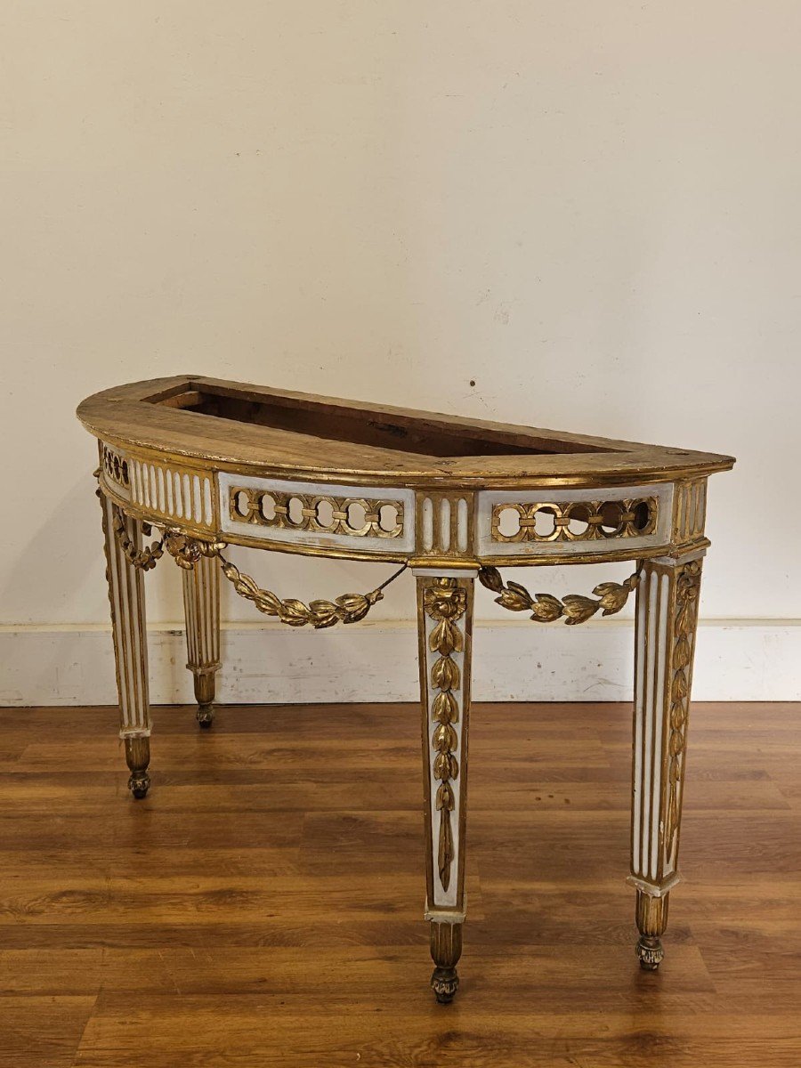 Beautiful Lacquered And Gilded Console - Late 18th Century.-photo-1