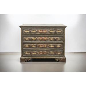 Antique Carved And Lacquered Chest Of Drawers - 18th Century