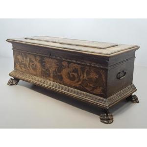 Inlaid Urn Chest - 18th Century