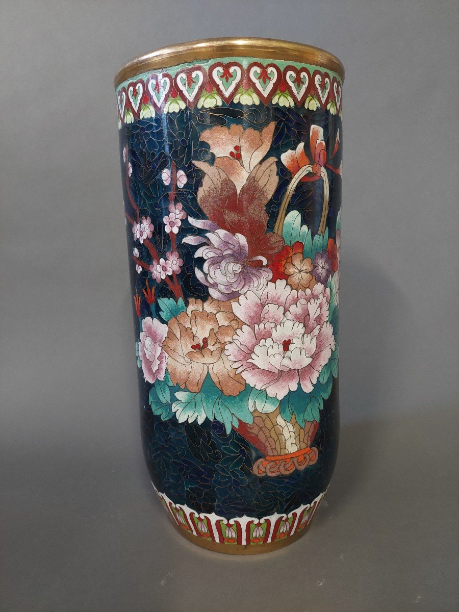 Cloisonne Vase. 20 Siècles.