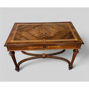 Rosewood Table. 19th Century.