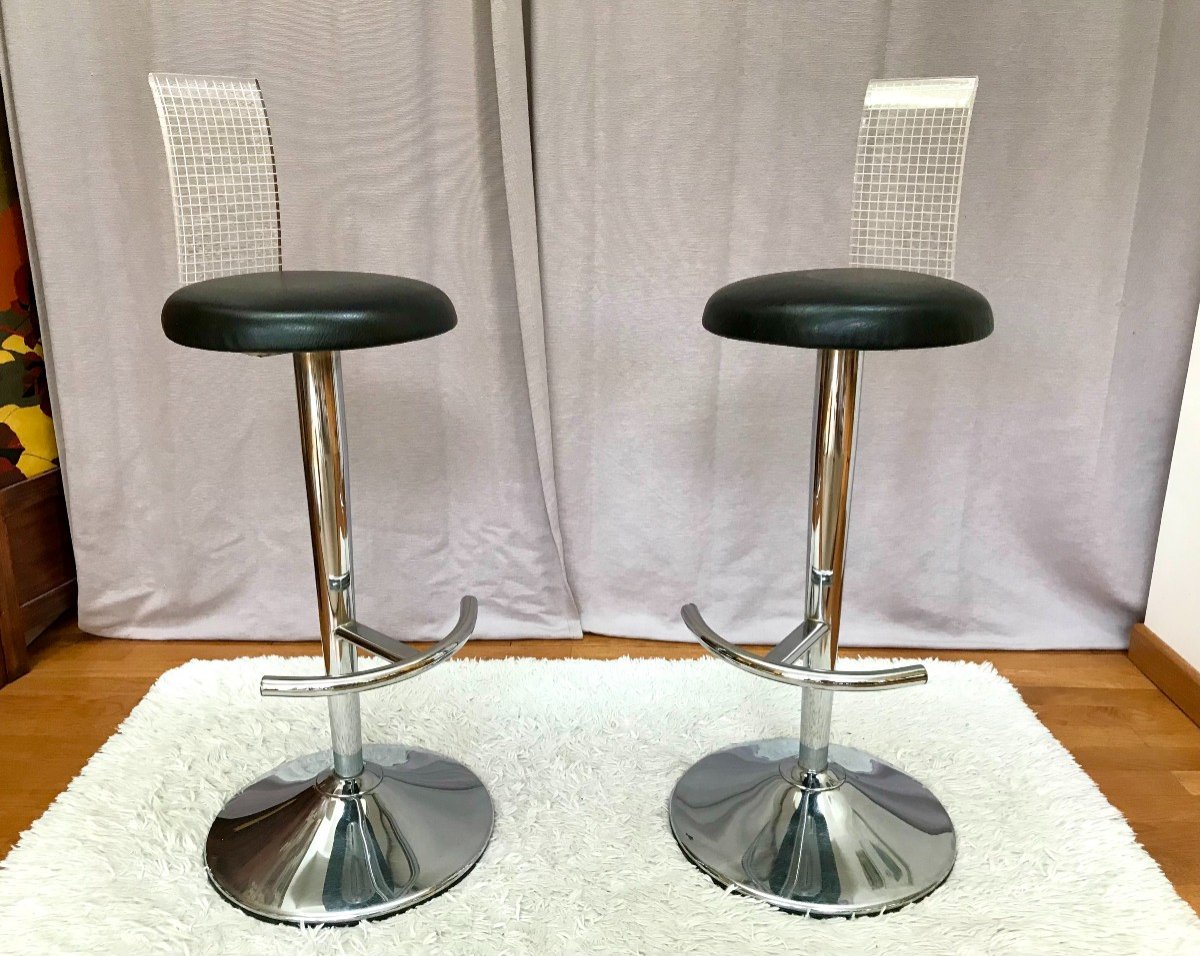 “le Pub” Design Set, Mirima: 2 Fixed High Stools + A Standing Table-photo-6