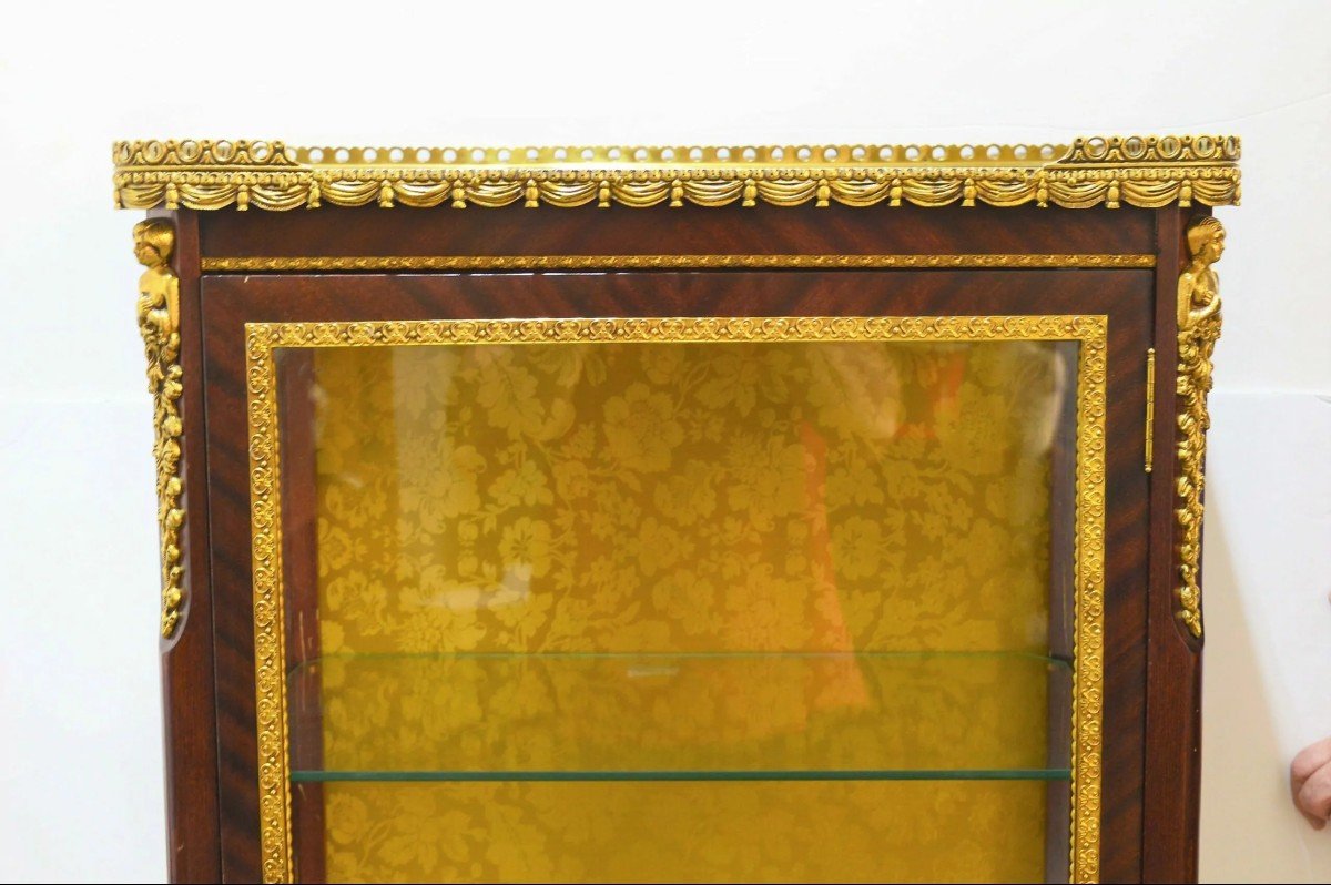 Vitrine de style Louis XV en acajou africain | 157 Cm-photo-2