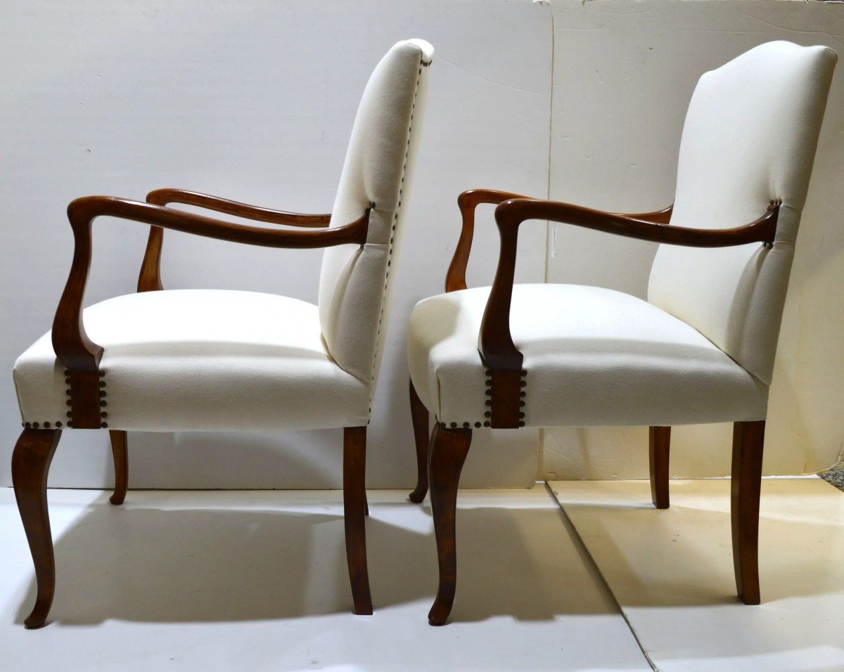 Pair Of Queen Anne Armchairs – Varnished Beech Wood – Dimensions: Height 84 Cm, Width 57 -photo-4