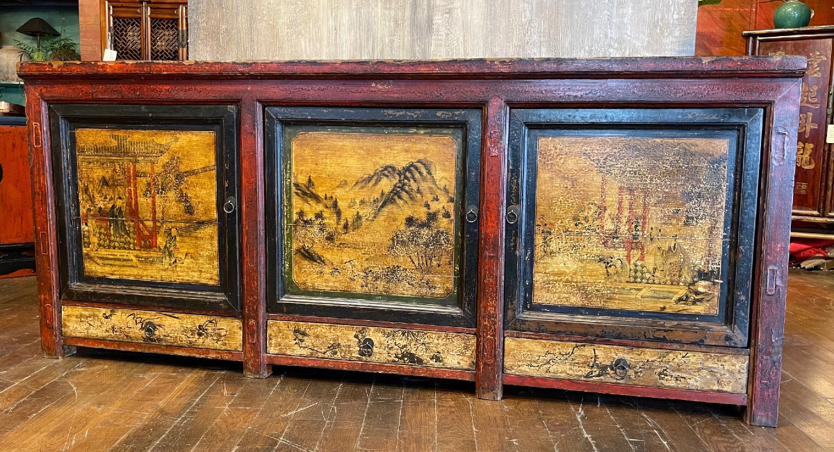Antique Chinese Buffet