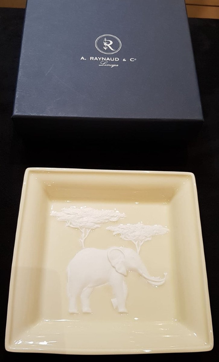 A. Raynaud Empty Pockets Elephants Limoges Porcelain-photo-1