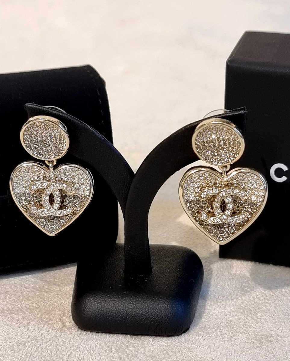 Chanel Paire De Boucles d'Oreilles Coeurs Cristal-photo-2