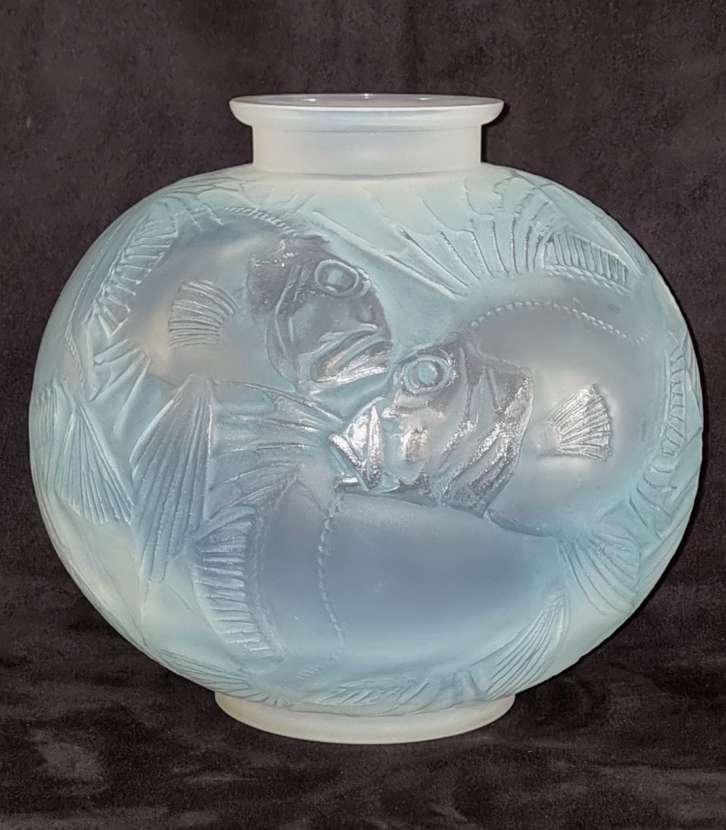 René Lalique Vase Poissons Opalescent à Patine Bleue Art Déco 1921 