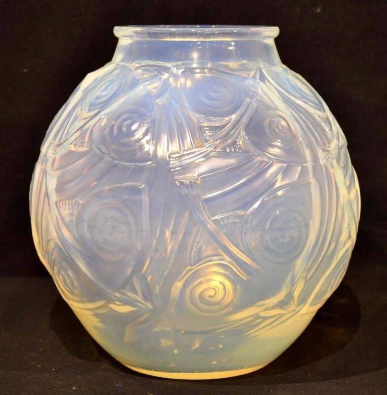 Sabino Art Deco Opalescent Fish Vase 1929 -photo-1