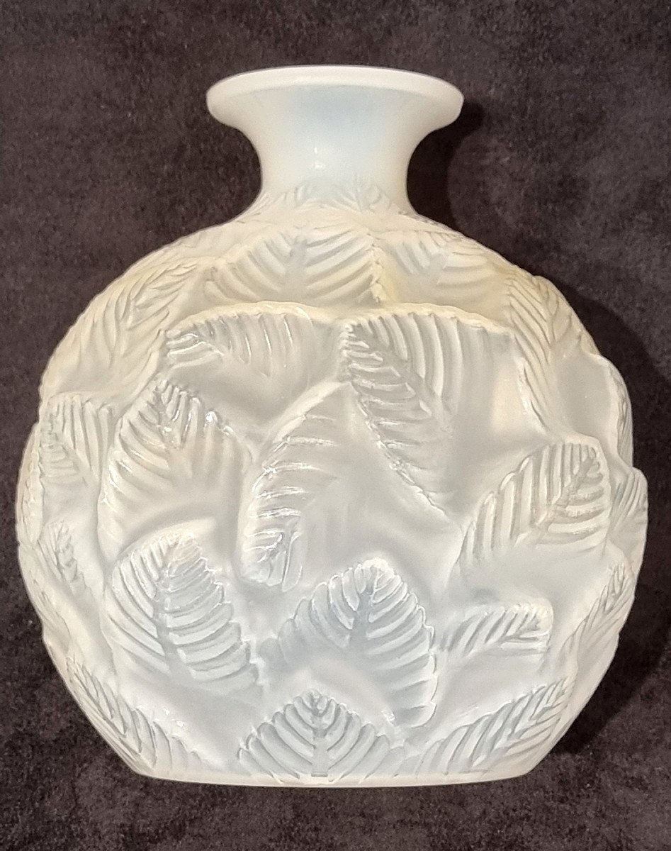 René Lalique Art Deco Opalescent Glass Vase 1926 -photo-2