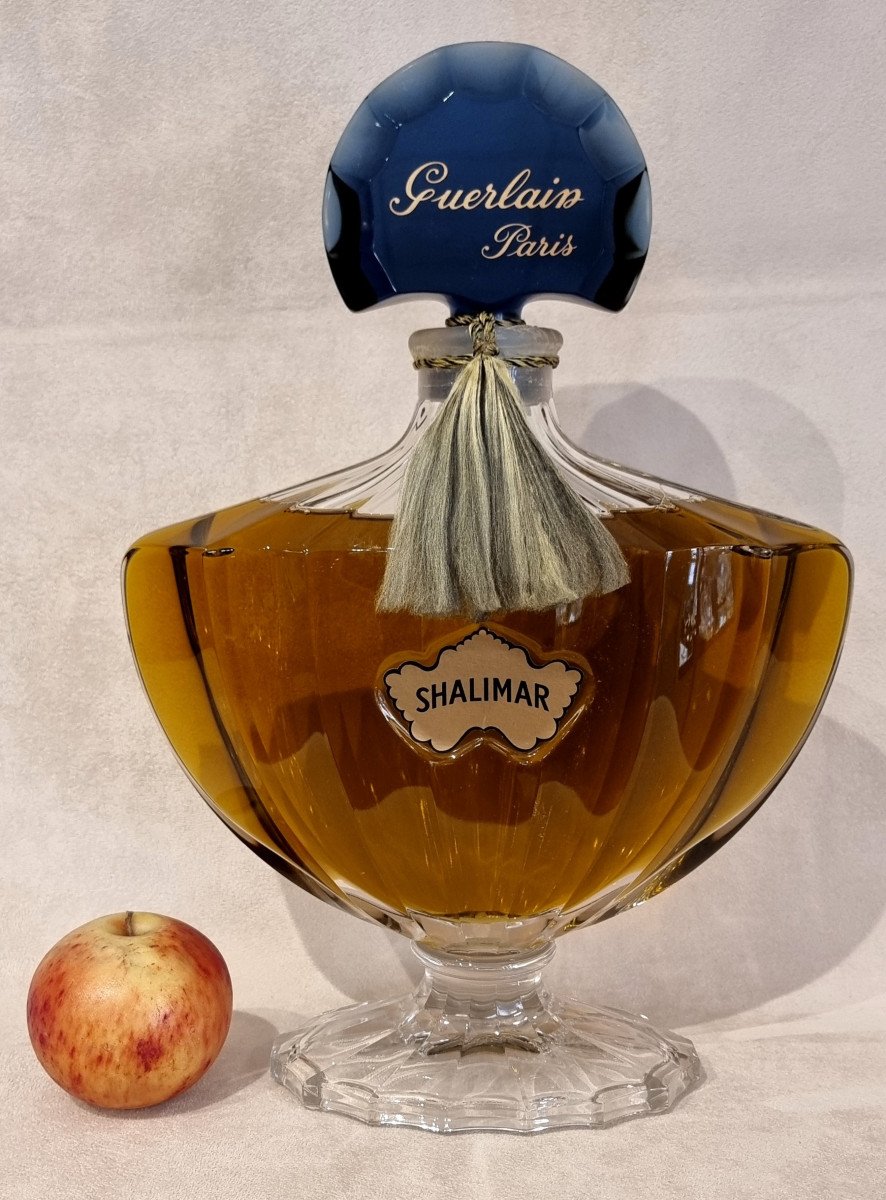  Guerlain Shalimar Giant Perfume Bottle -photo-2