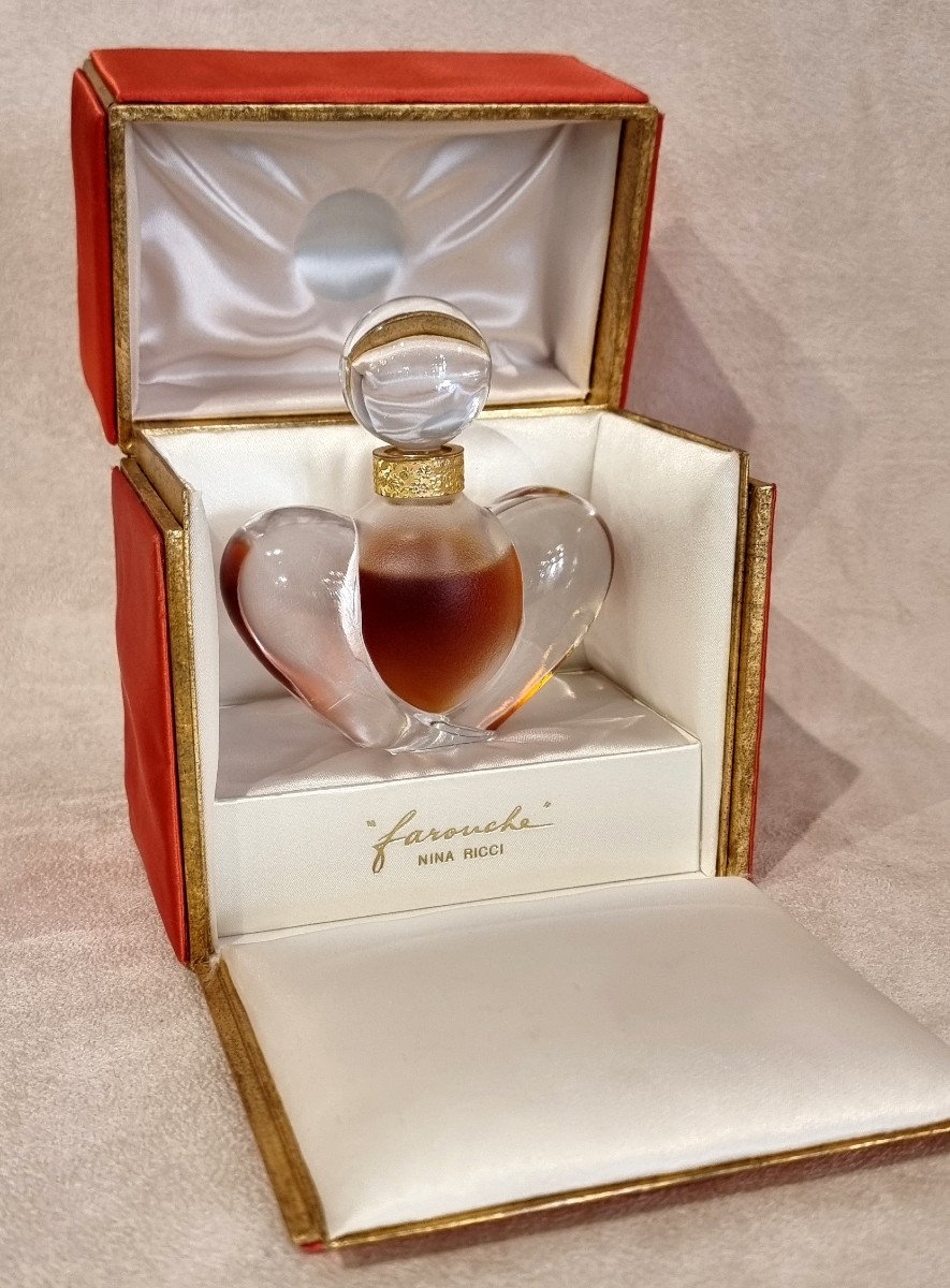 Marc Lalique Nina Ricci Farouche Crystal Perfume Bottle 