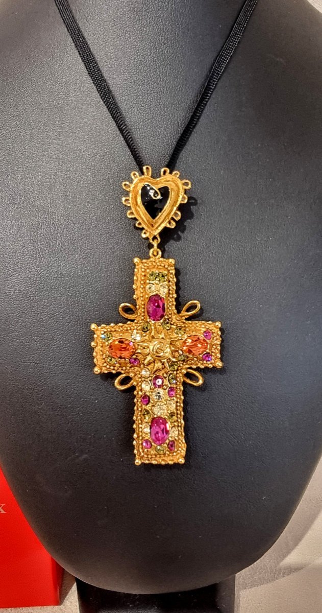 Christian Lacroix Gold Metal And Crystal Cross Necklace Colors -photo-4