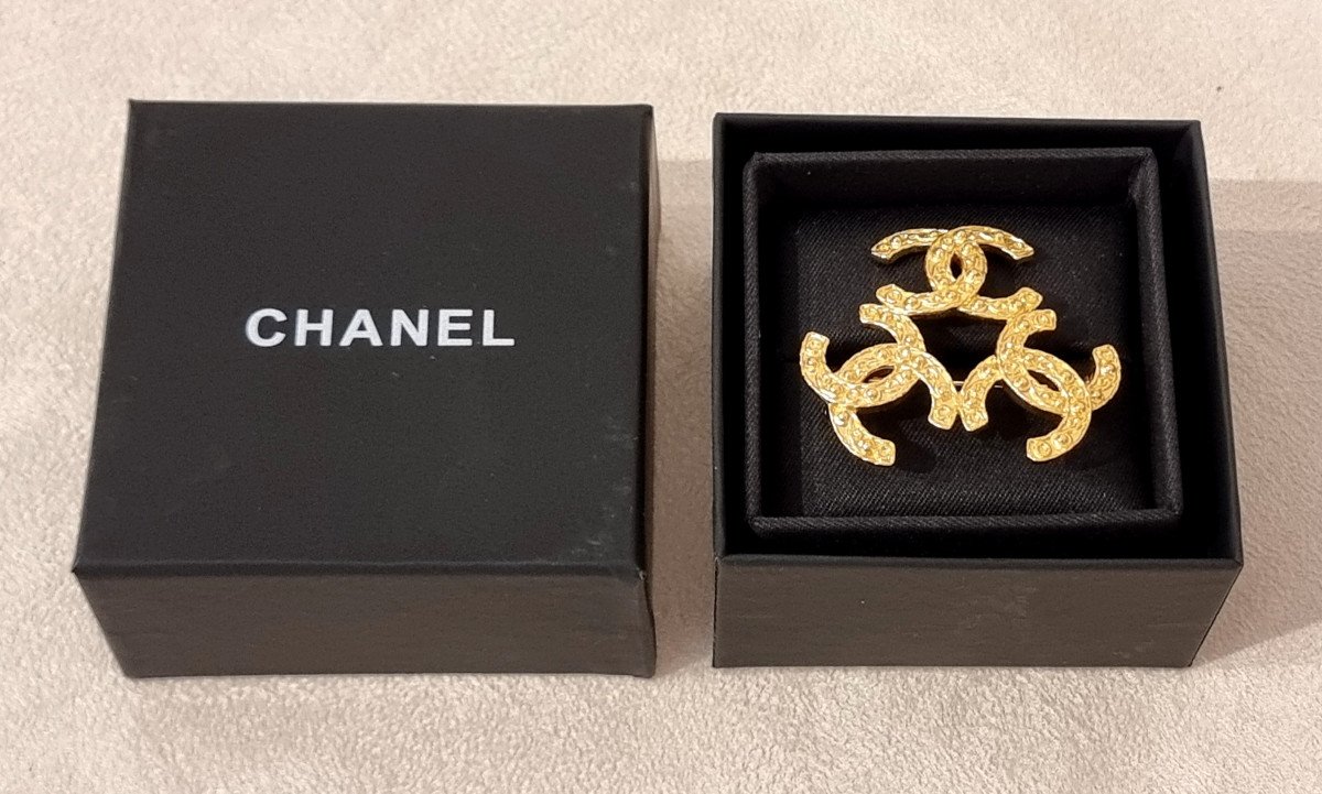 Chanel Double Cc Gold Brooch -photo-1