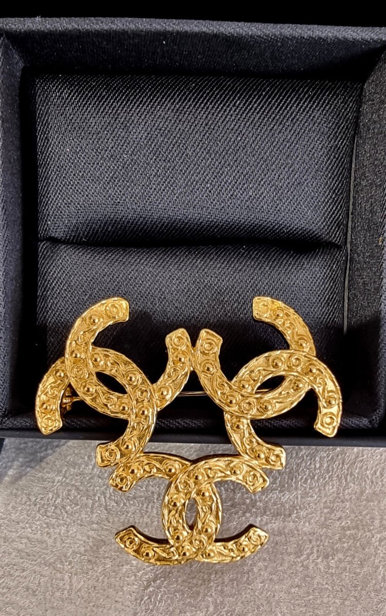 Chanel Double Cc Gold Brooch 