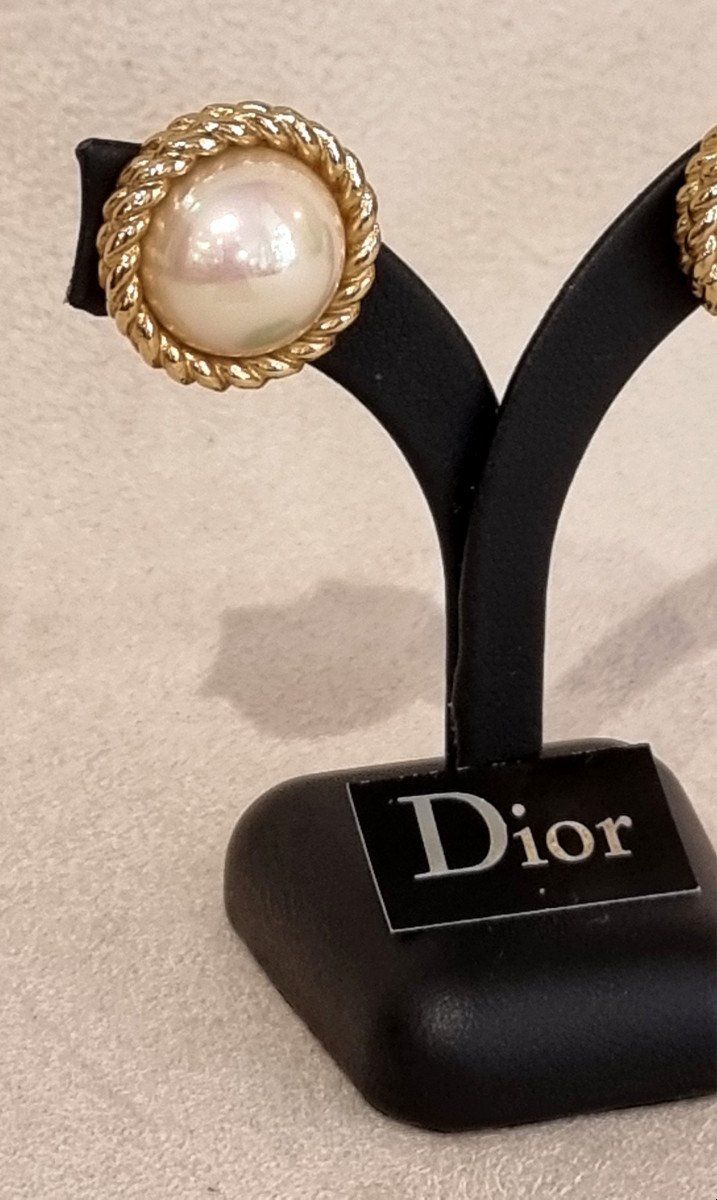 Christian Dior Pair Of Gold Clips & Pearly Glass Beads-photo-3