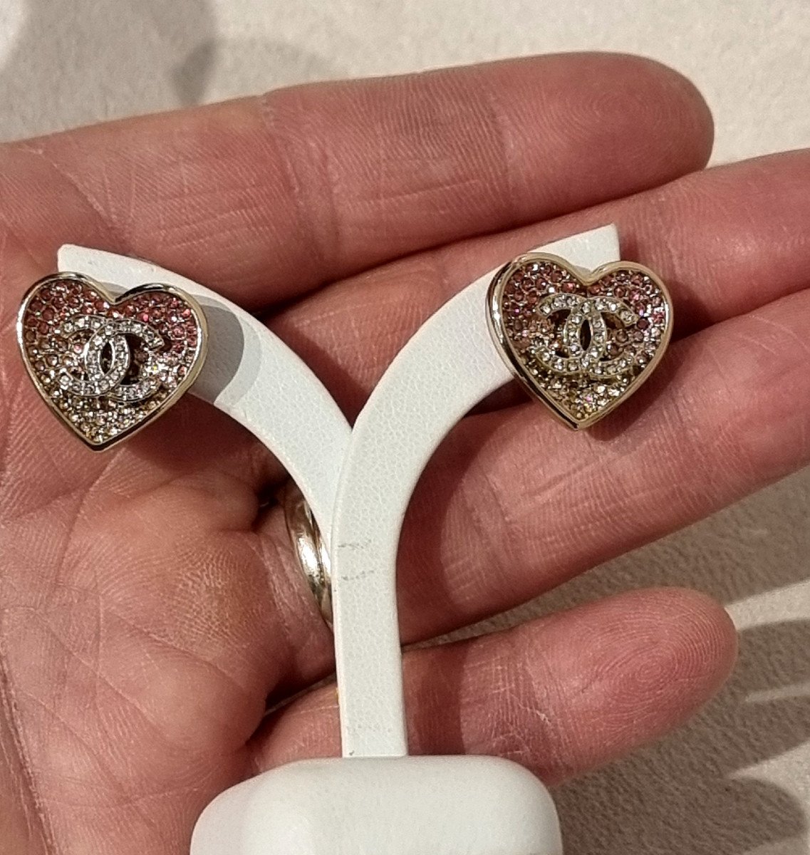 Chanel Pair Of Crystal Heart Earrings-photo-1