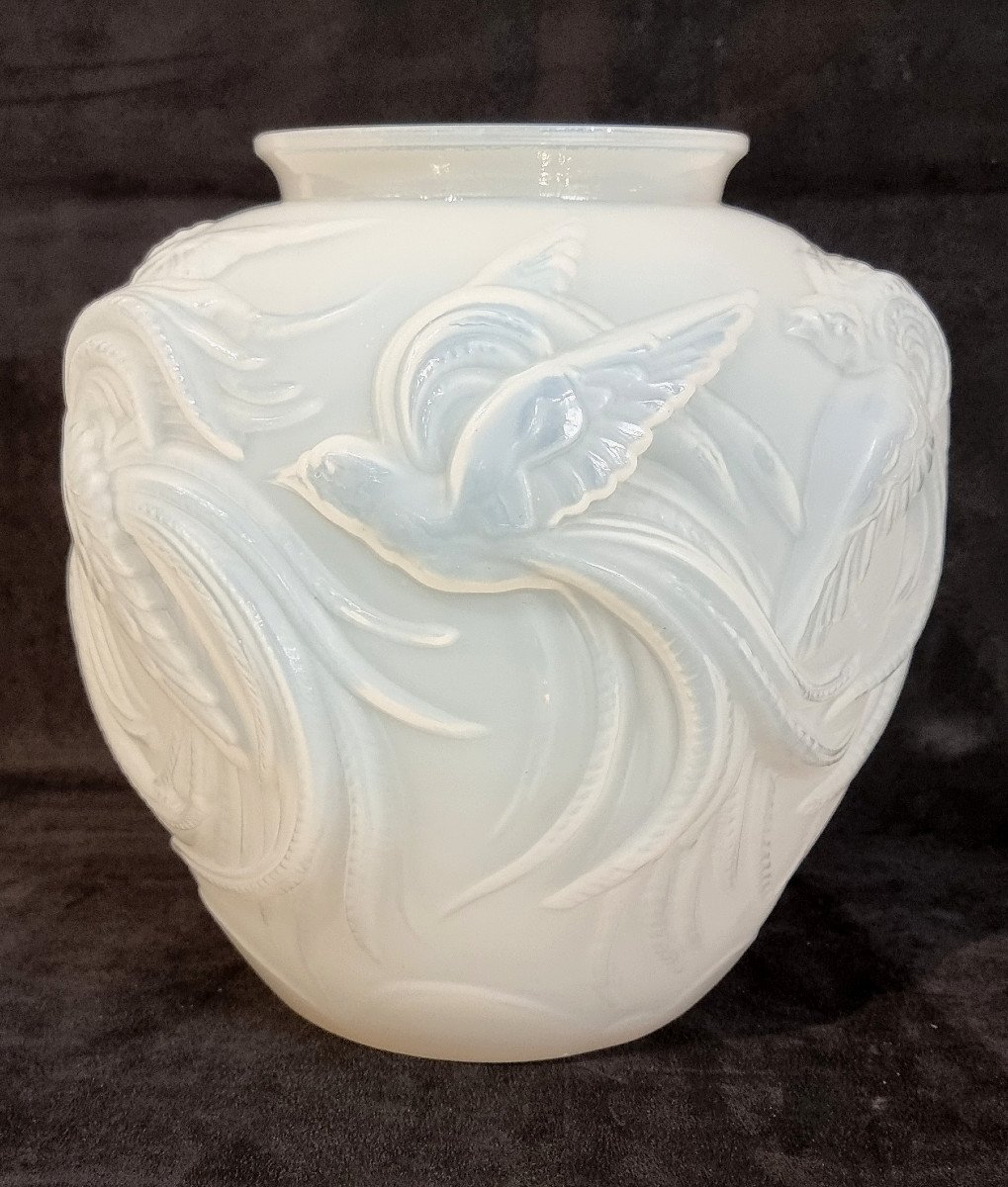 Verlys Opalescent Vase Birds Of Paradise Art Deco 1930 