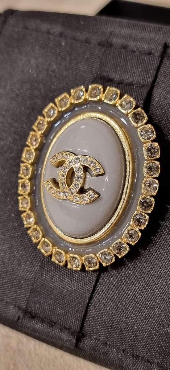 Chanel Broche Cristal & émail-photo-4