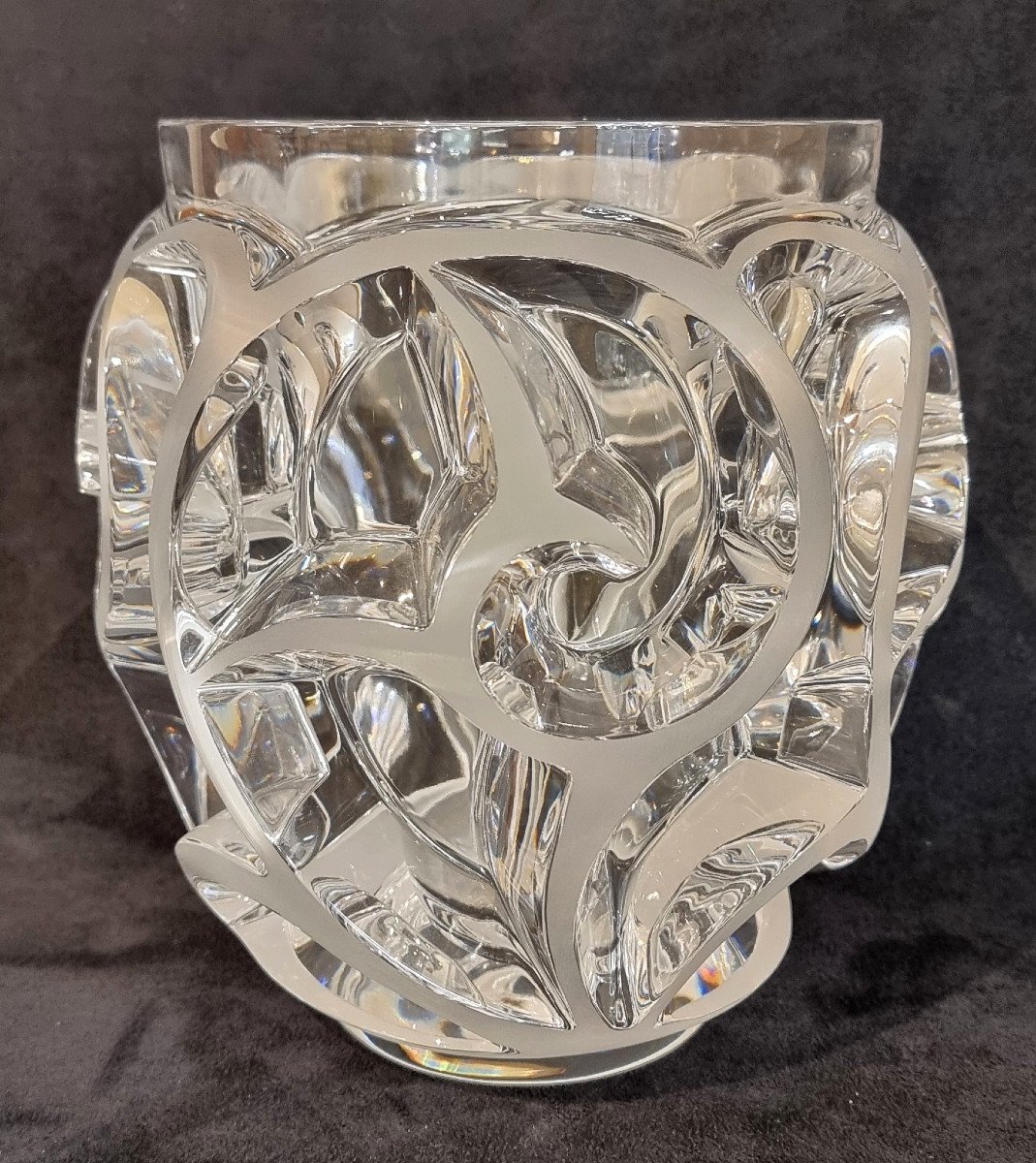 Lalique Crystal Vase Tourbillons Model-photo-2