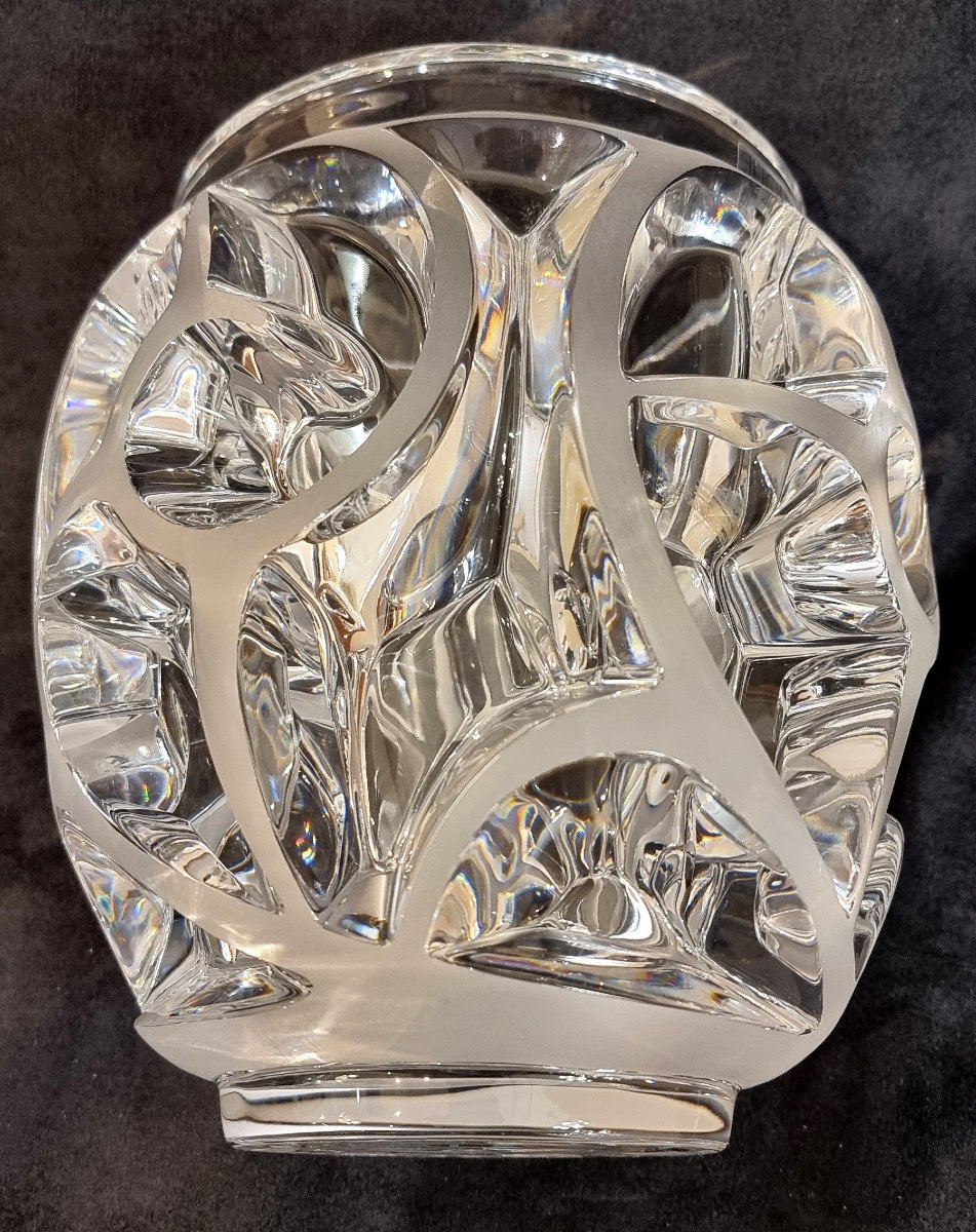 Lalique Crystal Vase Tourbillons Model-photo-2