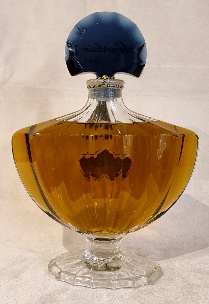 Guerlain Shalimar Giant Perfume Bottle -photo-1