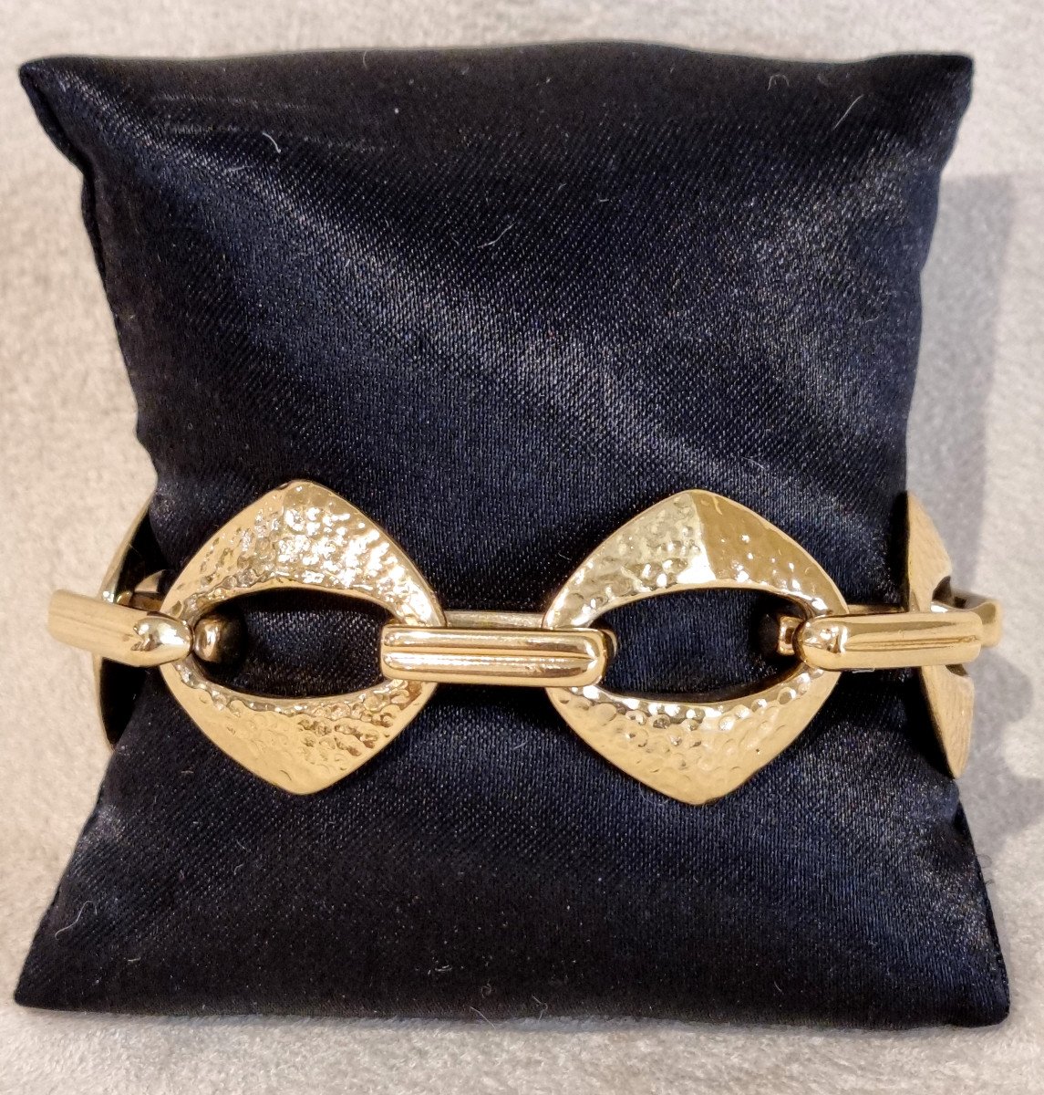 YSL Yves Saint Laurent Bracelet Métal Doré