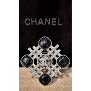 Chanel Broche Cristal Et Verre Pailleté 