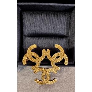 Chanel Double Cc Gold Brooch 