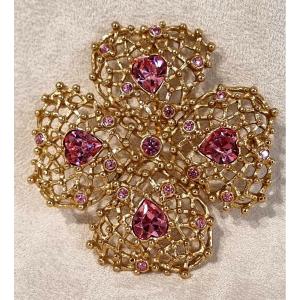 YSL Yves Saint Laurent Importante Broche Pendentif Métal Doré Et Cristal Rose