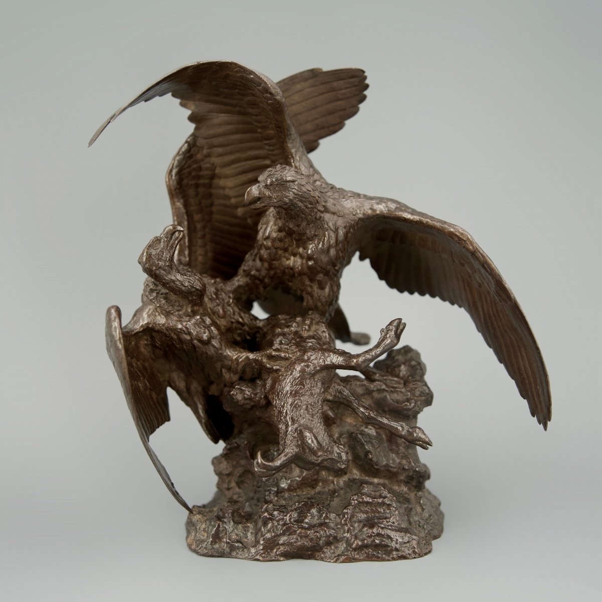 Aigle et vautour se disputant un chamois - Bronze de Christophe Fratin (1801 - 1864)