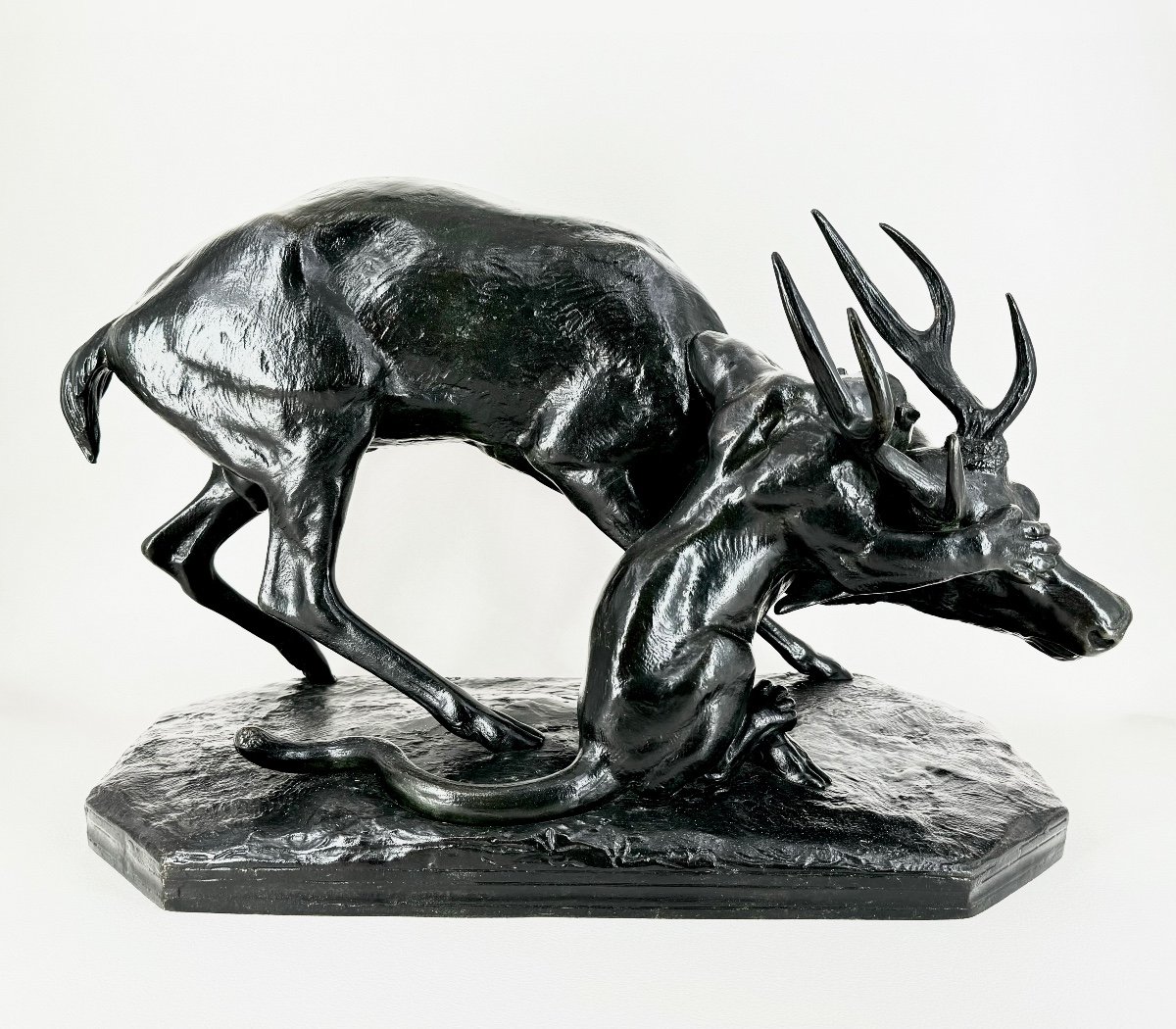 Panthère saisissant un cerf - Bronze d'Antoine-louis Barye (1795 - 1875)