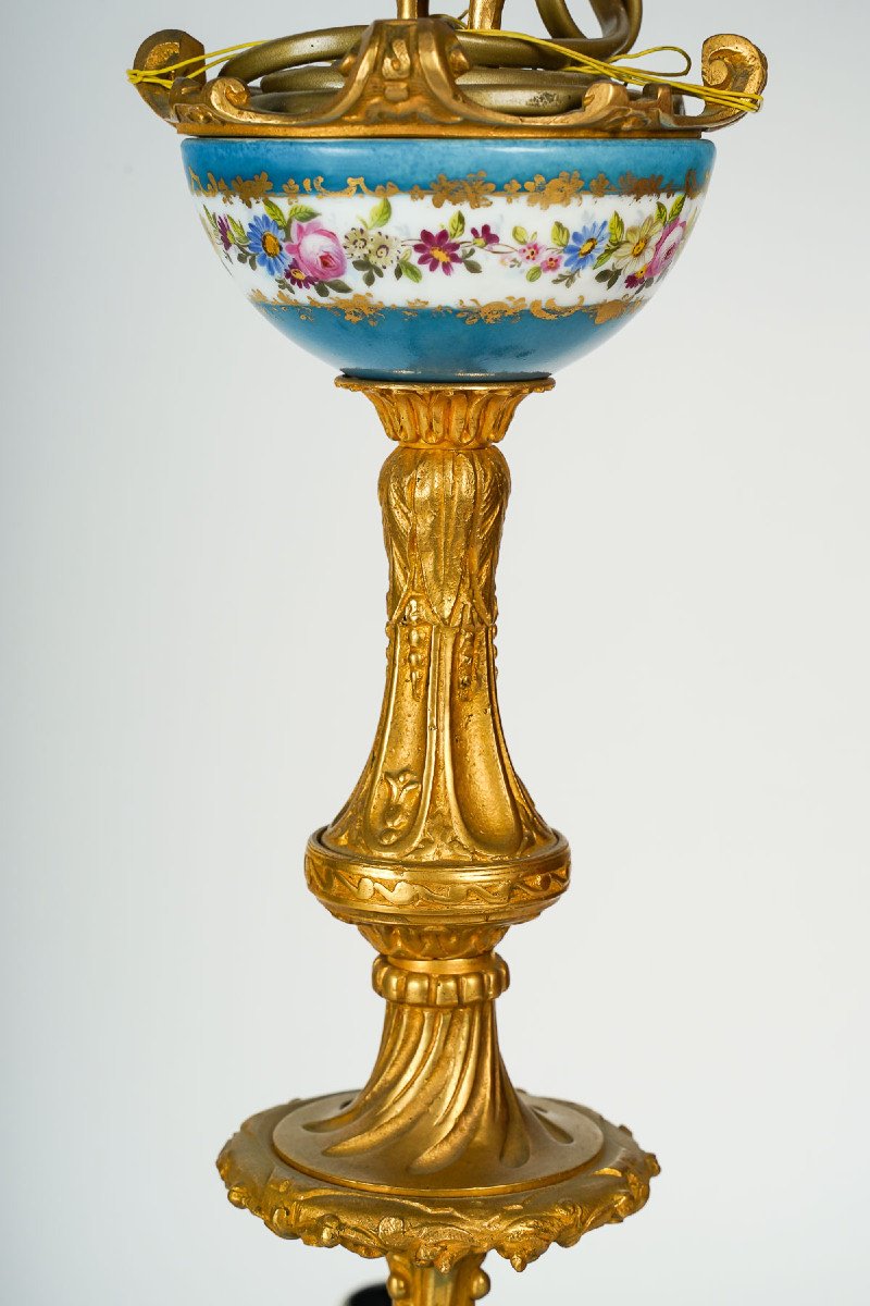 Lustre "aux Angelots" De Style Louis XVI En Bronze Doré Et Porcelaine. Epoque XIX-photo-1