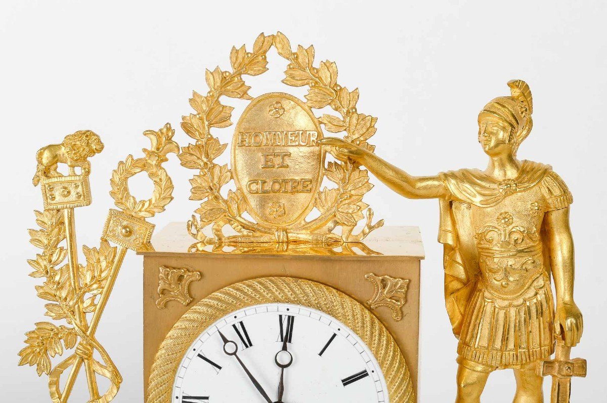 Honor And Glory. Empire Clock With Martial Subject In Chiseled And Gilded Bronze. Circa 1810-photo-3