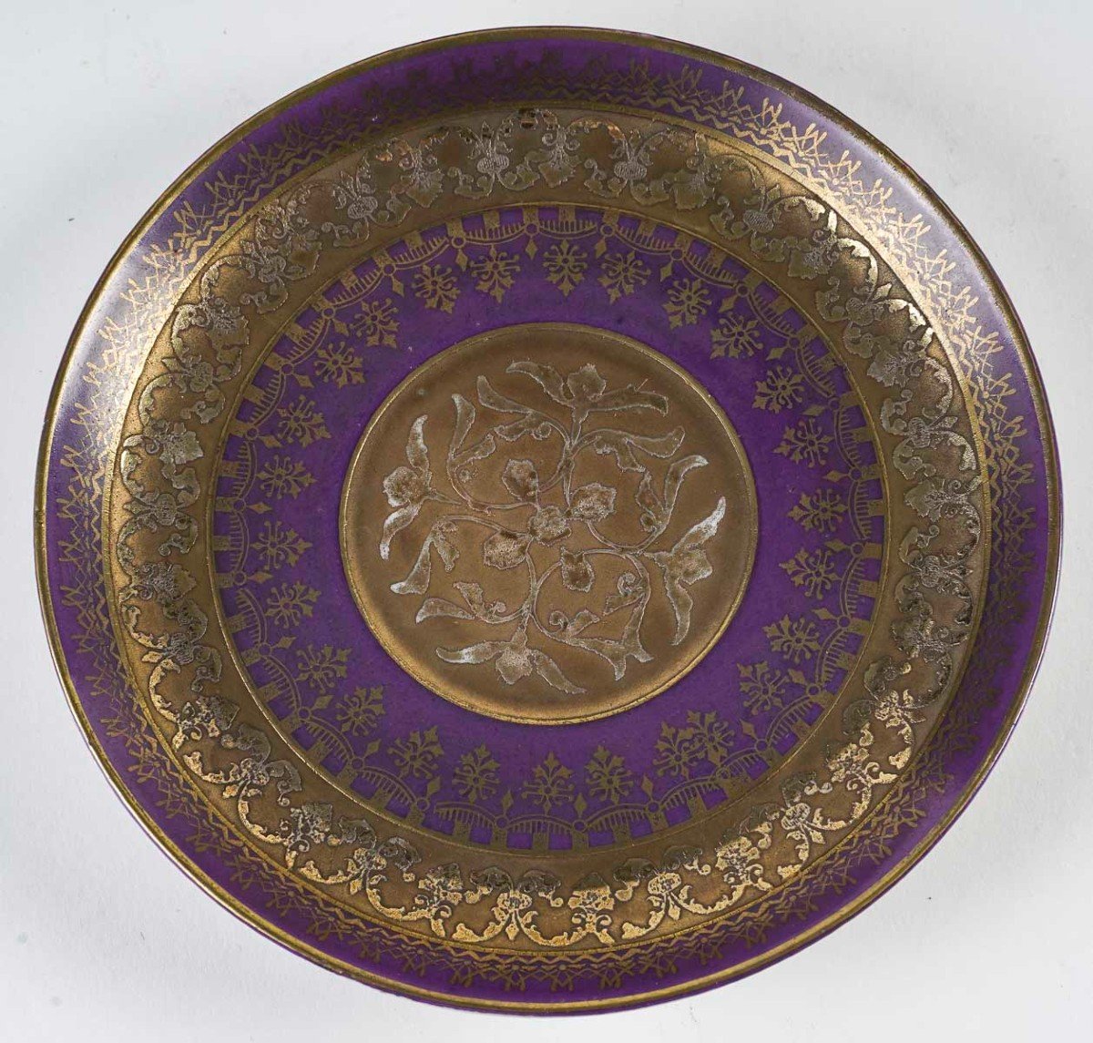 Vienne- Porcelain Tête-à-tête With Historiated Polychrome Decor On A Purple And Gold Background.-photo-7