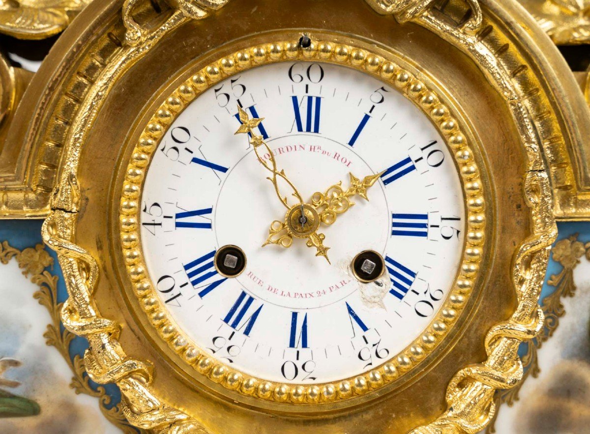 Bourdin, Horloger Du Roy - Restoration Period Clock In Gilt Bronze And Sèvres Porcelain-photo-4